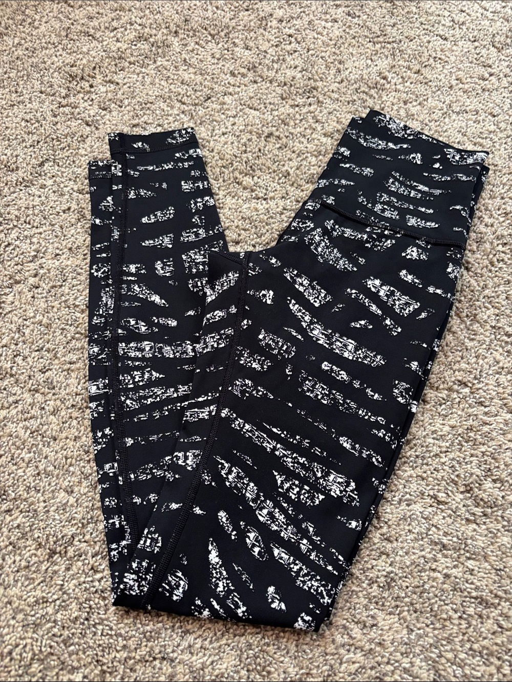 Lululemon Leggings size 6 (30”)